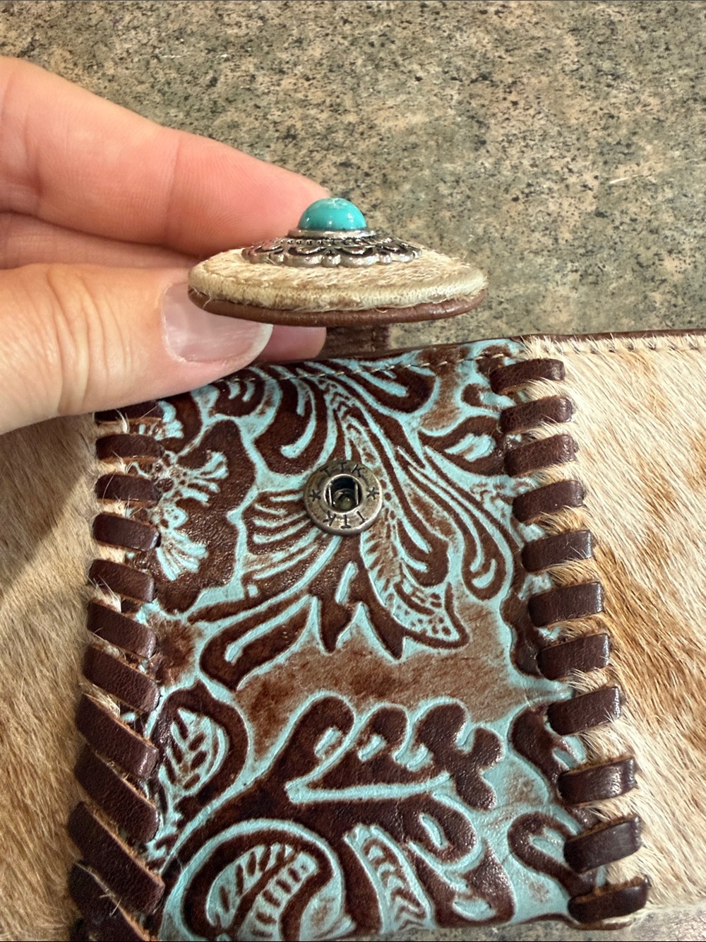 Cow hide wallet - Picture 6 of 6
